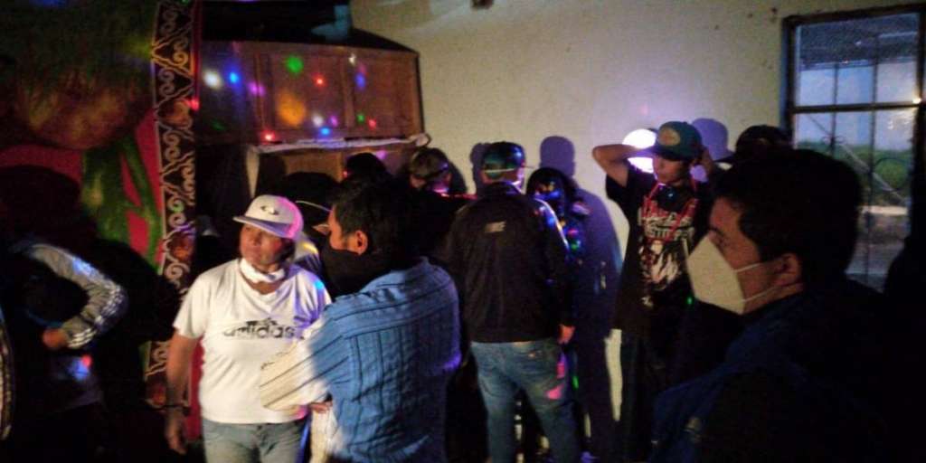 Continúan las fiestas clandestinas en Quito