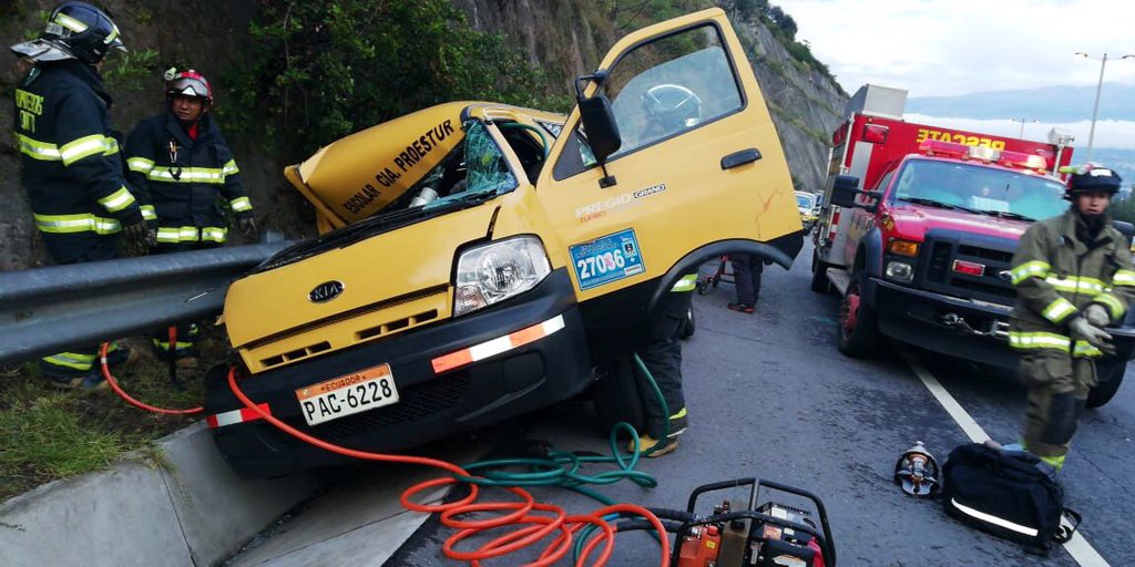 Cerca de 10 muertos dejan accidentes de tránsito y deslaves