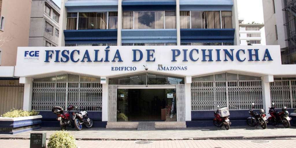 Fiscalía reformula cargos contra la prefecta Pabón y otros