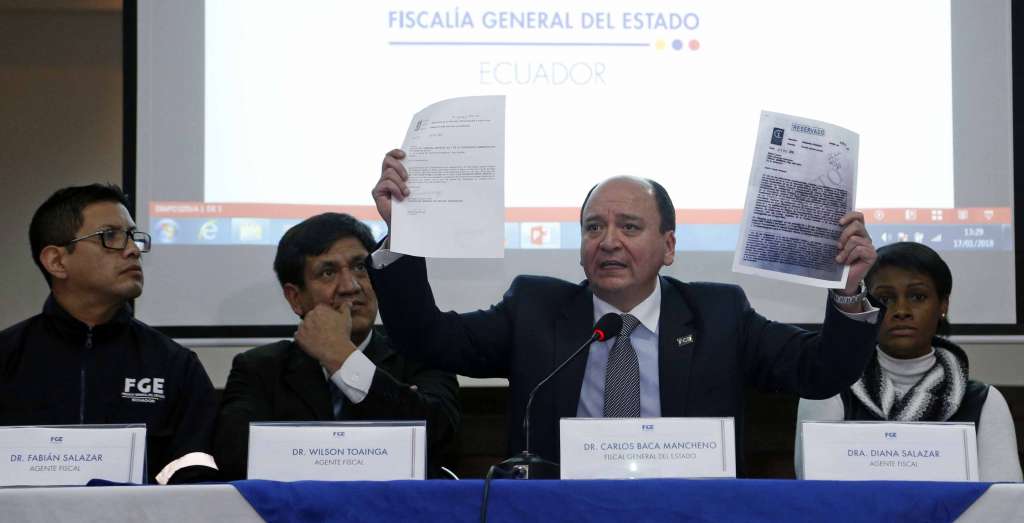 Fiscal dice que indagación responde a órdenes de &quot;oscuros personajes&quot;