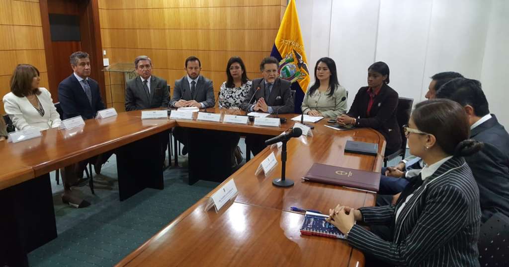 Cinco expertos formarán Comisión contra la Corrupción