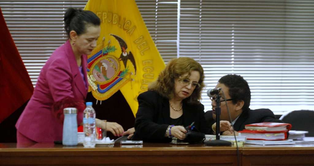 Jueza Camacho reinstala audiencia por caso Sobornos