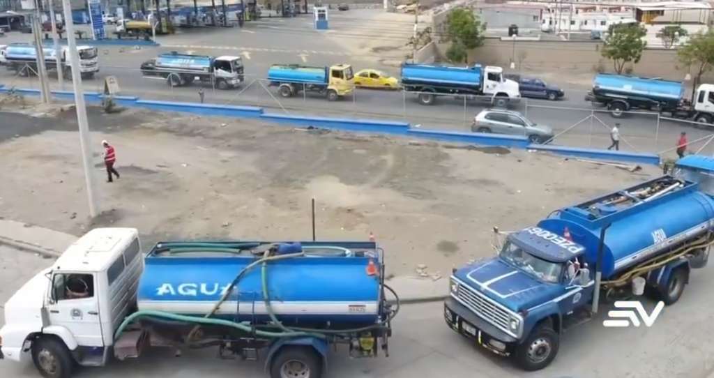 Gobierno ofrece solucionar desabastecimiento de agua en Manabí
