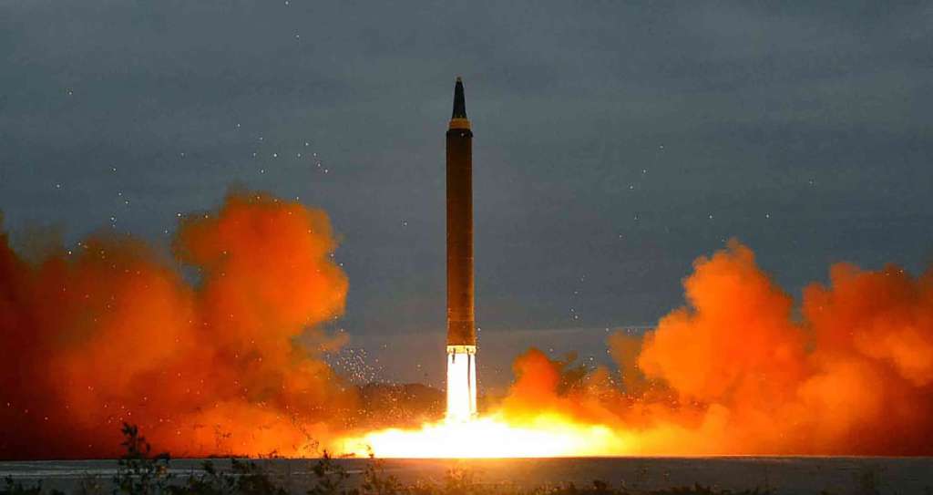 Corea del Norte &quot;prueba nueva arma de alta tecnología&quot;