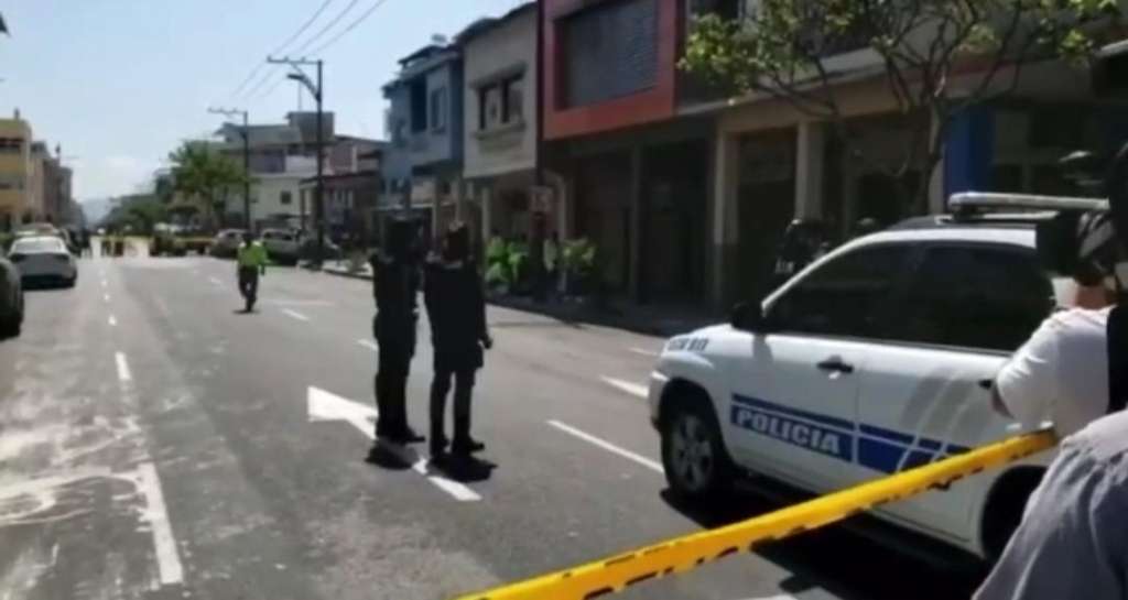 Un fallecido y un herido tras persecución en centro de Guayaquil