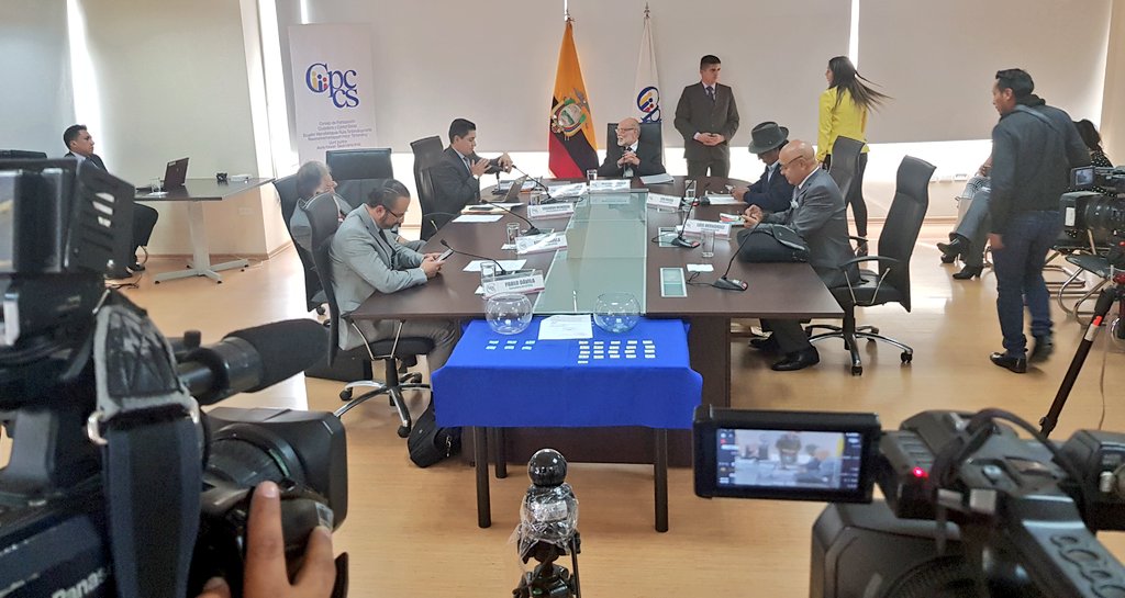 Se declara desierto el concurso de defensor Público