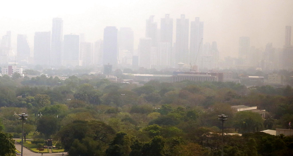 Capital tailandesa envuelta en nube de contaminación