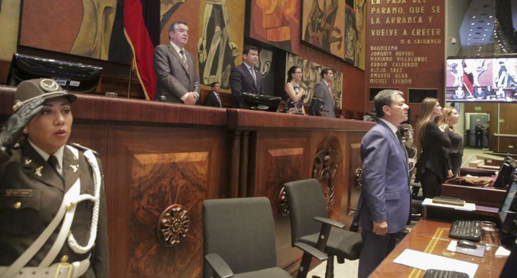 Pleno retoma segundo debate del Código de Salud