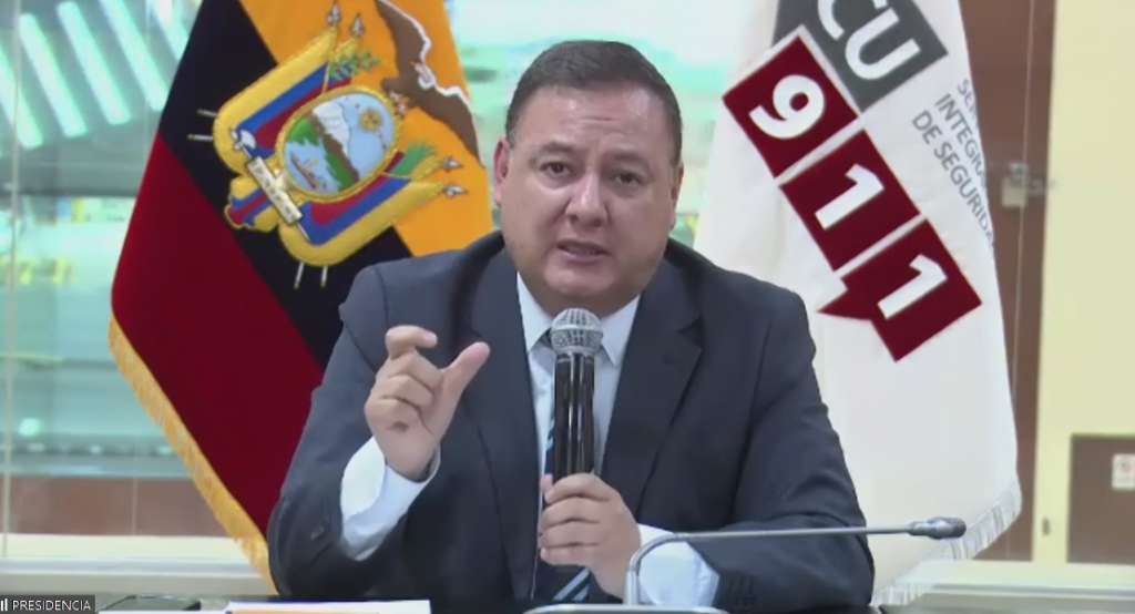 Anuncian restricción vehicular a nivel nacional