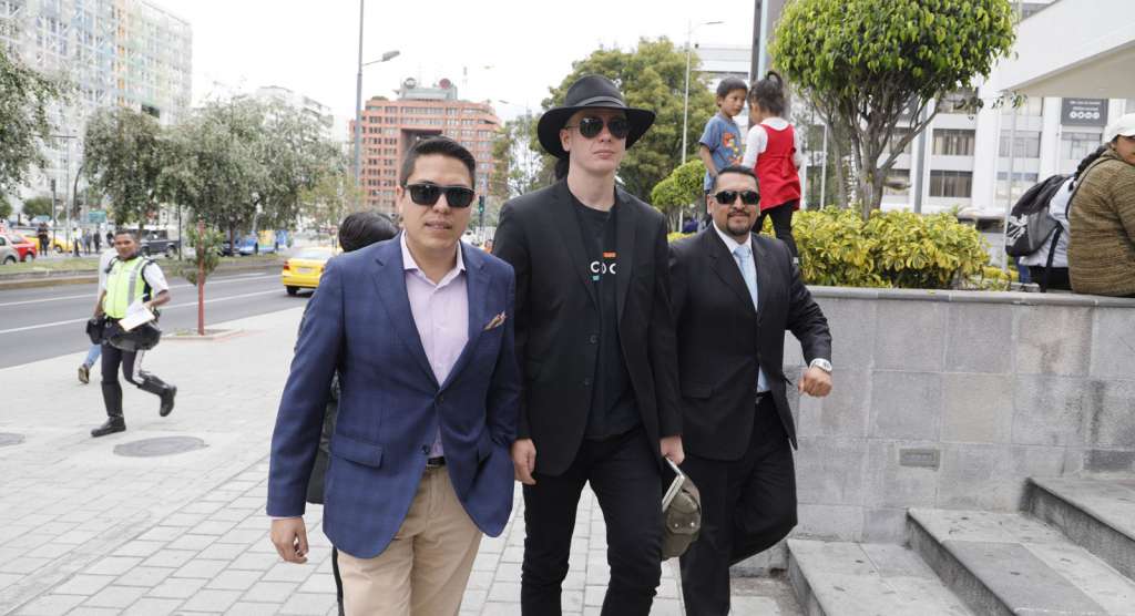 ONG envía misión a Ecuador por el caso contra Ola Bini