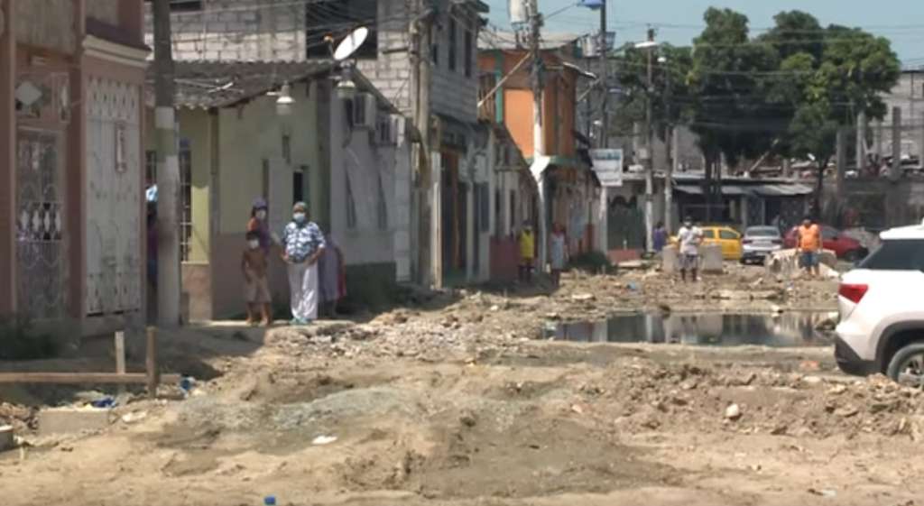 Habitantes del sur de Guayaquil denuncian insalubridad y peligro de contagio