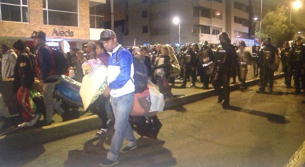 Ciudadanos cubanos se reubican en La Carolina tras ser desalojados