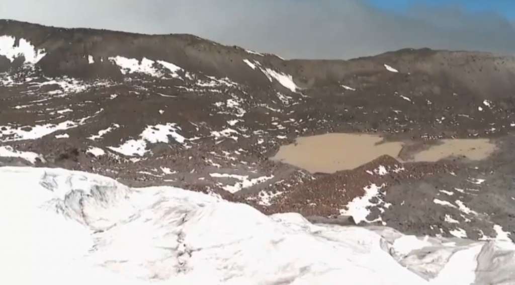 Volcán Antisana ya no tiene el 50% de su cobertura de hielo