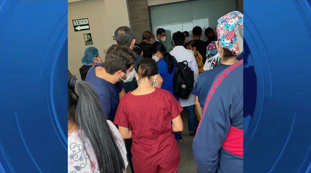 Estudiantes de Medicina, vacunados aunque no les tocaba