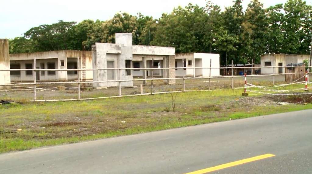Escuelas del Milenio sin terminar y abandonadas