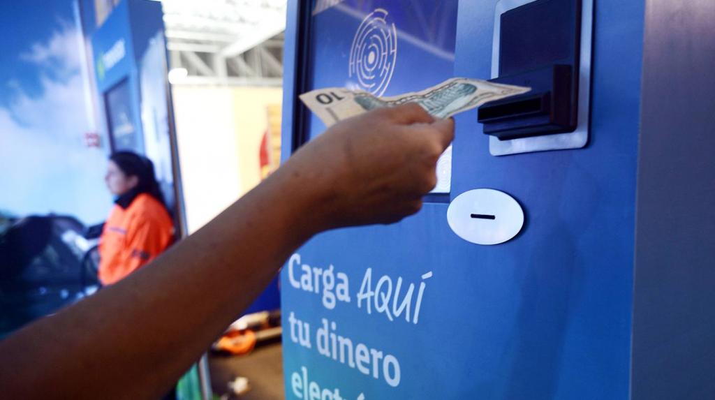 Emiten nueva resolución para que bancos privados faciliten uso de dinero electrónico