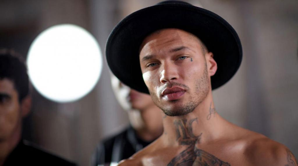 El preso más guapo del mundo, detenido y deportado a EEUU