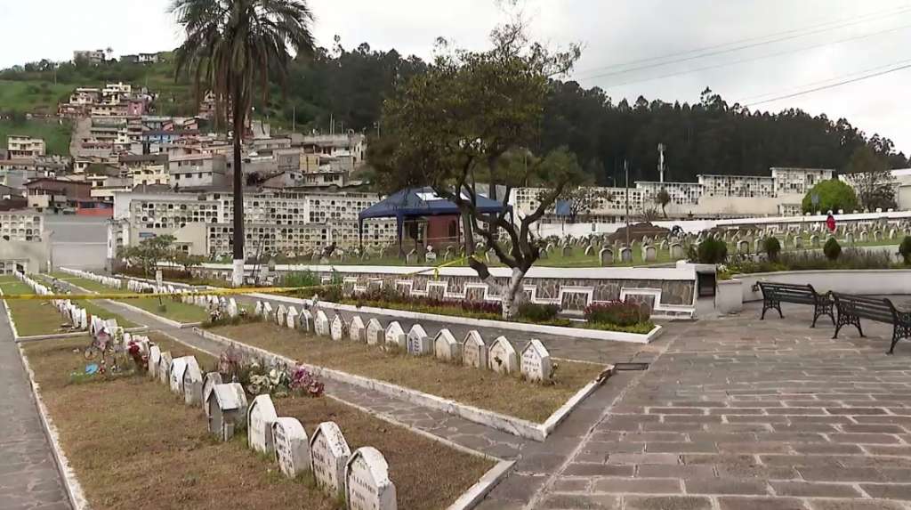 Día de Difuntos con restricciones de ingreso a los cementerios