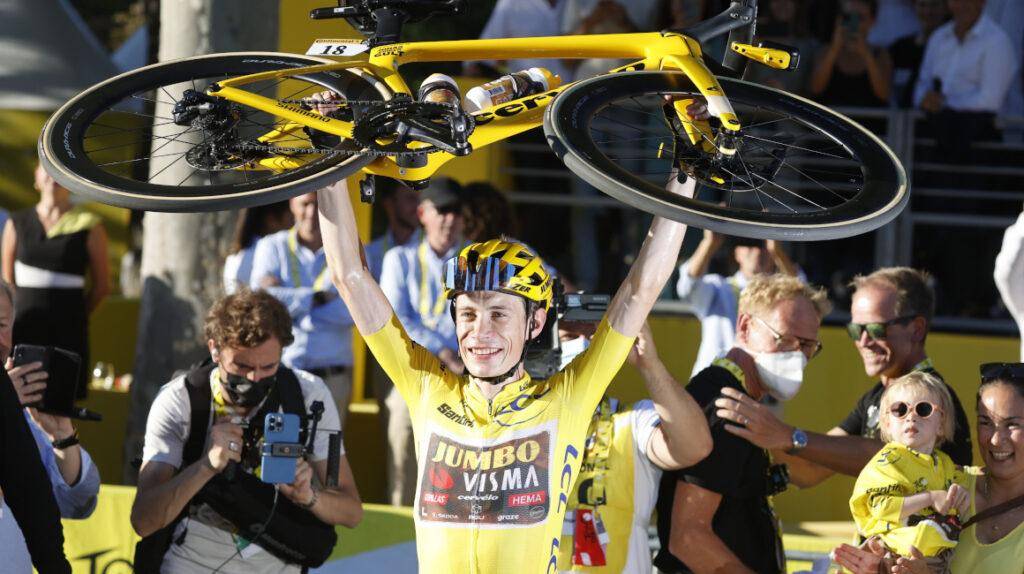 Jonas Vingegaard se proclama campeón del Tour de Francia