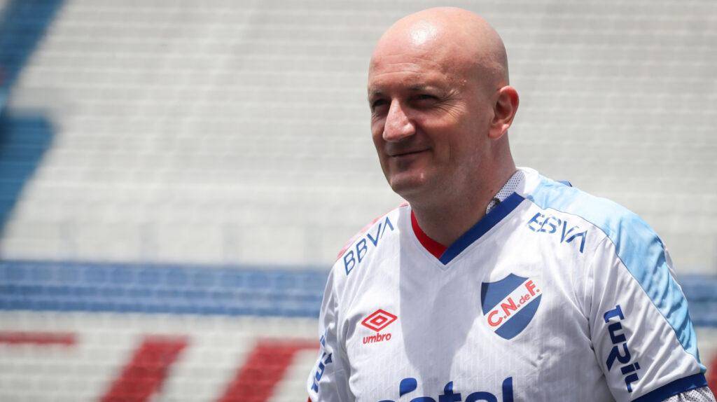 Pablo Repetto anuncia su salida como técnico del Nacional