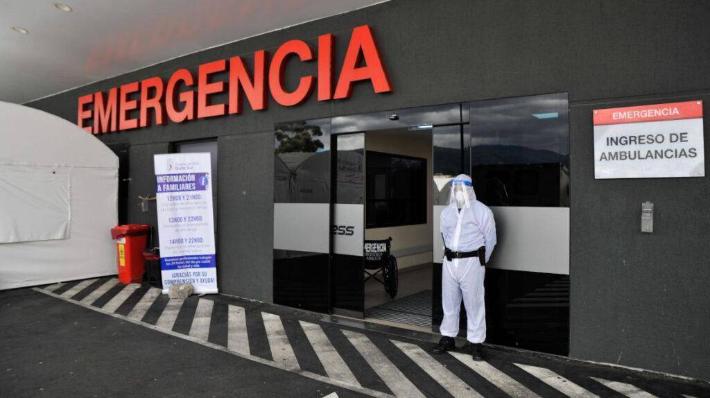 En Quito aumenta la demanda de pacientes covid en las salas de hospitales públicos