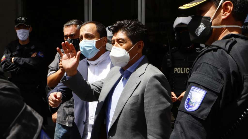 Alcalde de Quito comparece por compra de pruebas de COVID-19