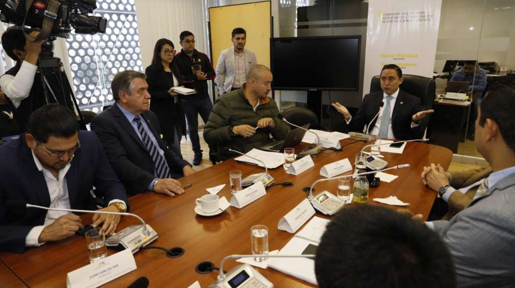 Aprueban informe para segundo debate de proyecto de reformas tributarias