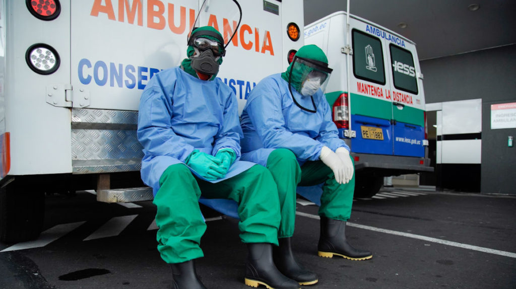 Hospitales en Quito al límite de pacientes con síntomas respiratorios