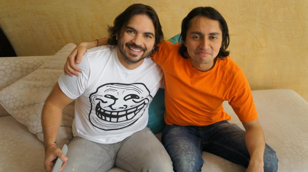 Vea el tras cámaras de Enchufe Tv