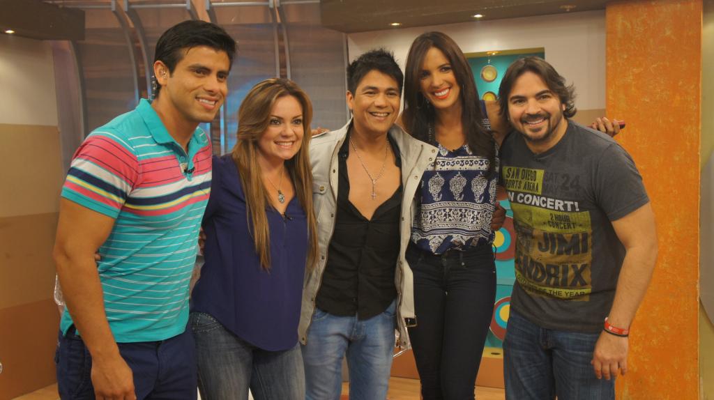 Óscar Junco cantó junto a su ídolo Américo