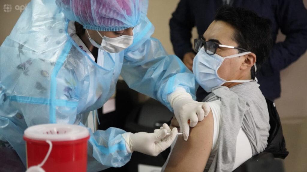 EEUU refuerza su compromiso de compartir las vacunas y donará 20 millones más