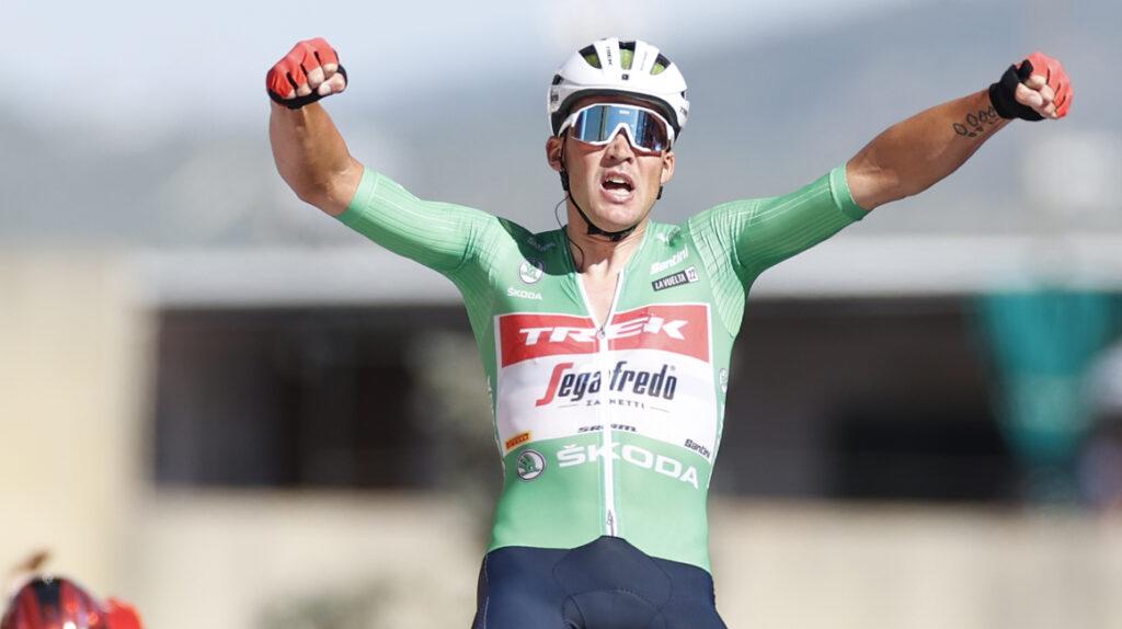 Vuelta a España: Mads Pedersen se lleva la etapa 13; Carapaz cae al puesto 19 de la general