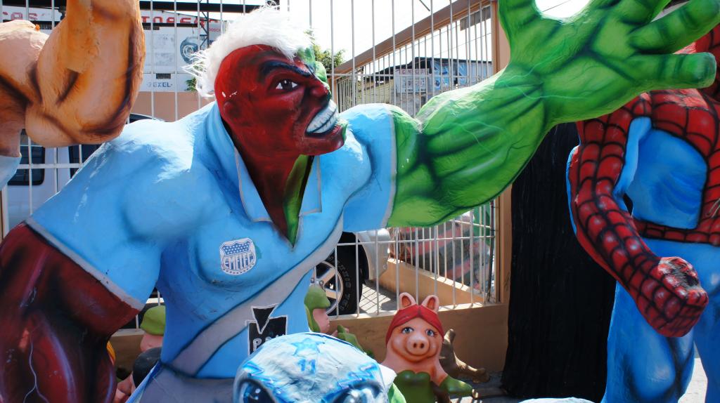 El monigote: Un negocio de fin de año