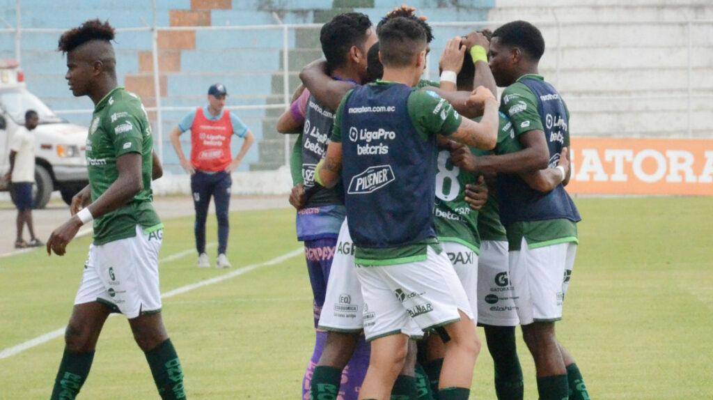 Orense SC sorprende a LDUQ en intenso duelo en el 'Rodrigo Paz'