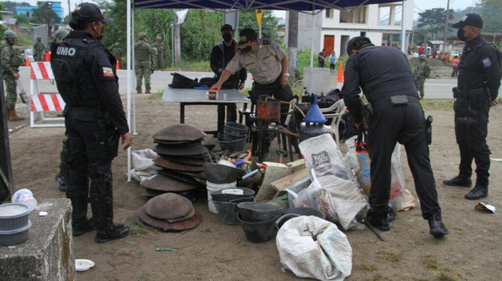 Fuentes de Inteligencia militar han revelado que los minero ilegales habrían extraído al menos 500 gramos de oro al día, por maquinaria.