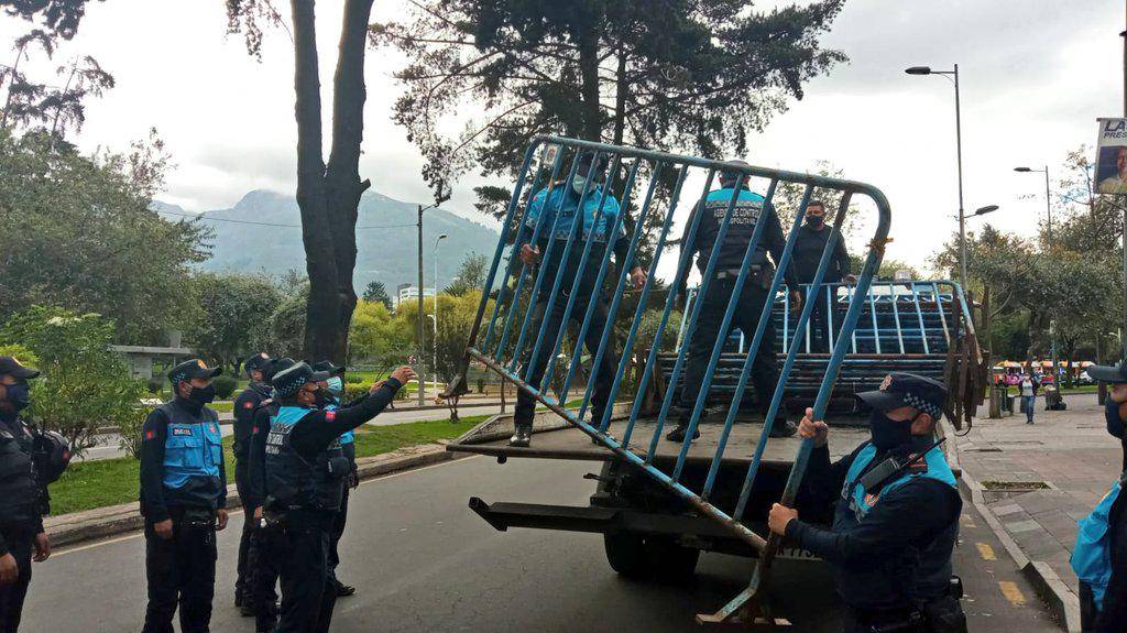 Ante desmanes el alcalde de Quito dispuso vallar la Avenida de los Shyris