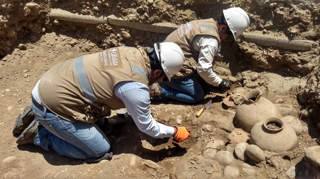 Descubren cementerio de 1.800 años de antigüedad en Lima