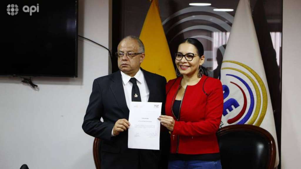 Denuncia por destitución de 4 consejeros electorales queda en el &#039;aire&#039;