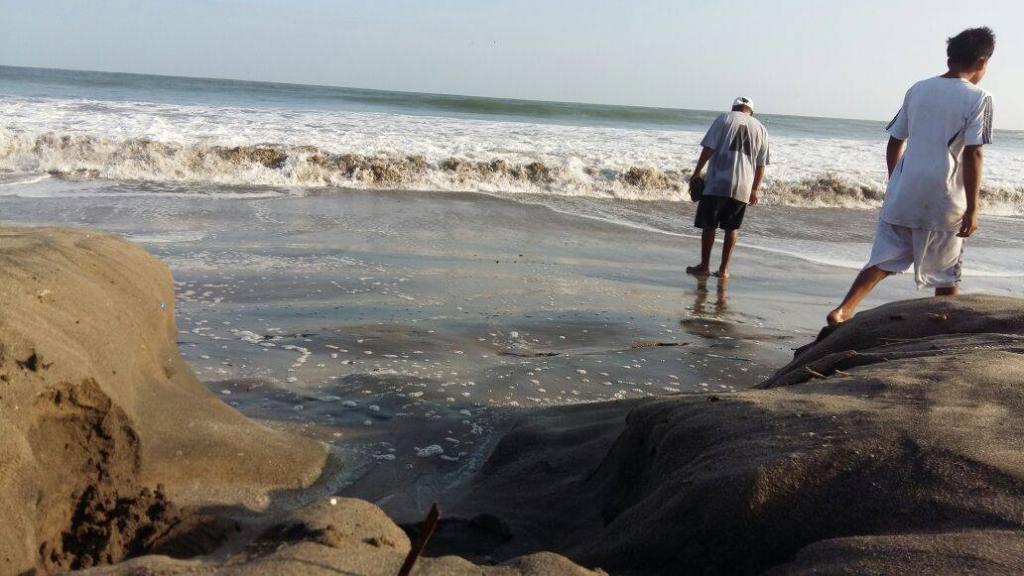 Cámaras del ECU 911 registran el aguaje en dos playas de Ecuador