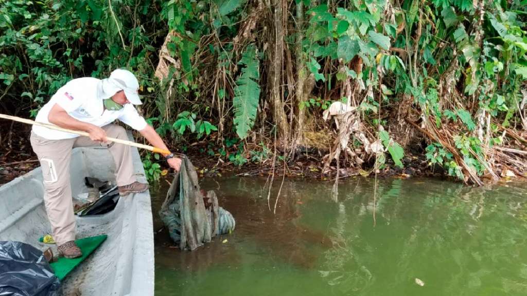 Más de 20 kilos de basura recolectados en Santa Elena