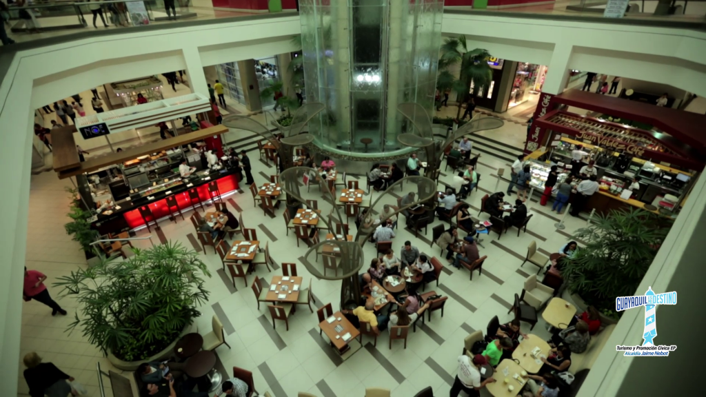 Guayaquil, ciudad de comercio con los centros comerciales del norte de la urbe