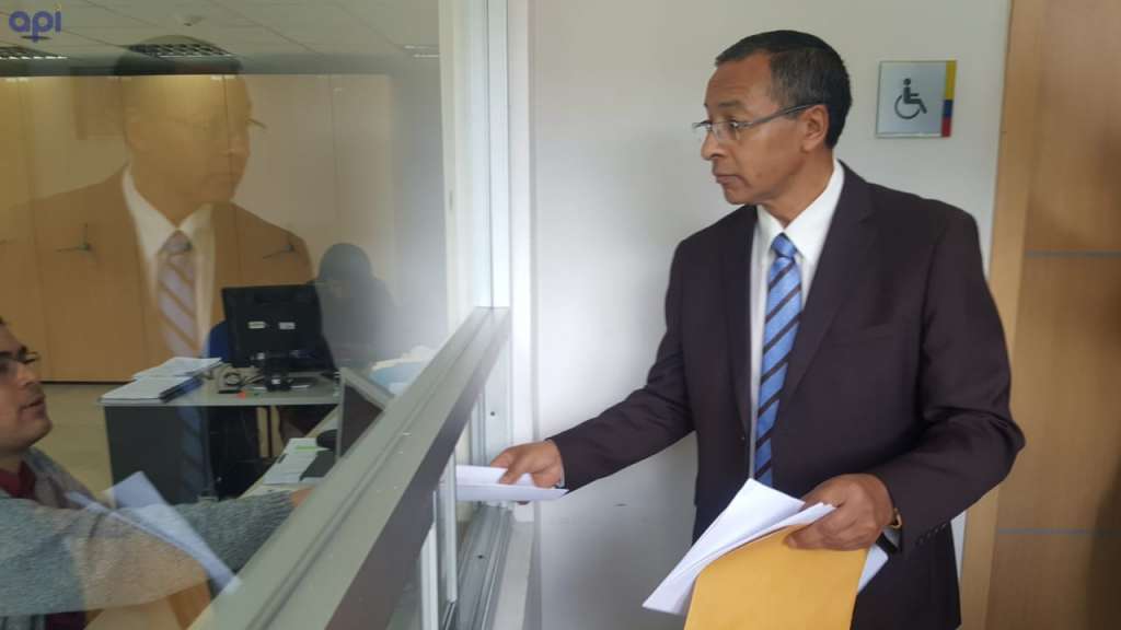 12 aspirantes a fiscal general piden revisar puntajes