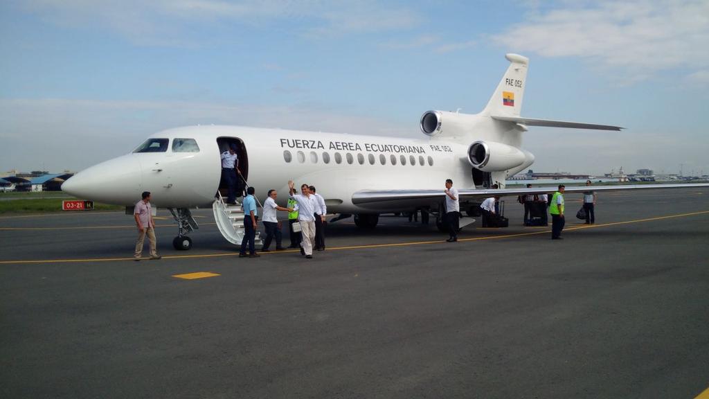 Presidente Correa realizó visita sorpresa al hospital del IESS de Guayaquil