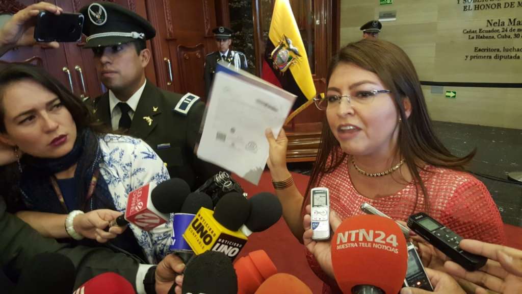 Sofía Espín, observada por &quot;afectar imagen&quot; de Asamblea