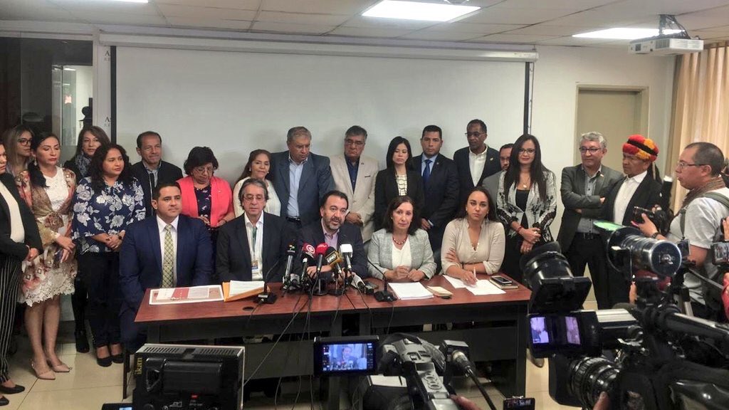 Mora niega contactos de AP con emisarios de Odebrecht