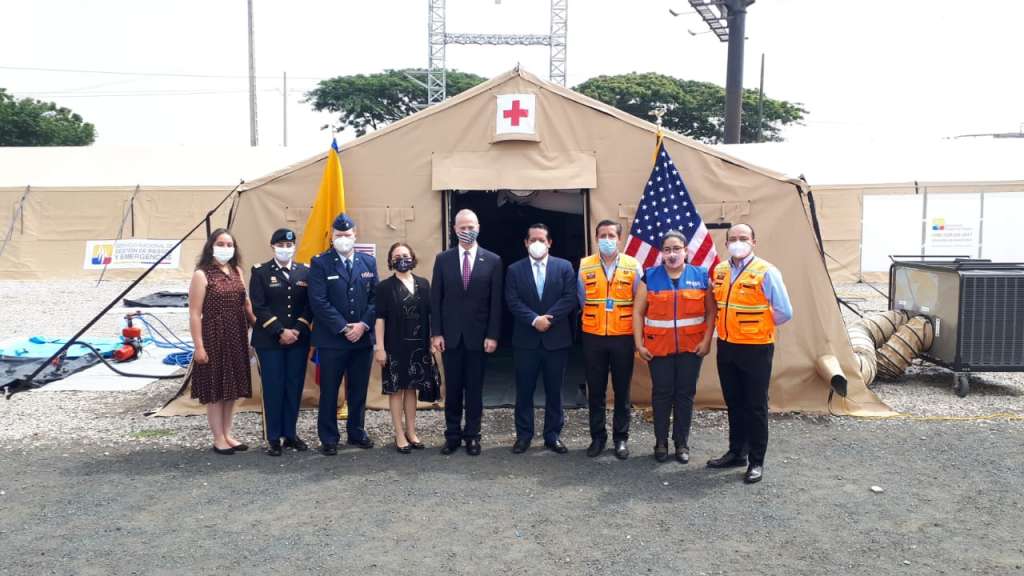 EEUU entregó dos hospitales campamento en Ecuador