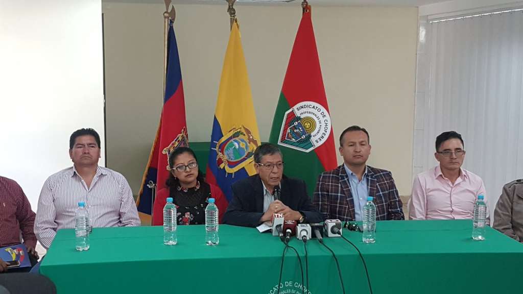 Transportistas de Quito anuncian marcha para el 11 de junio