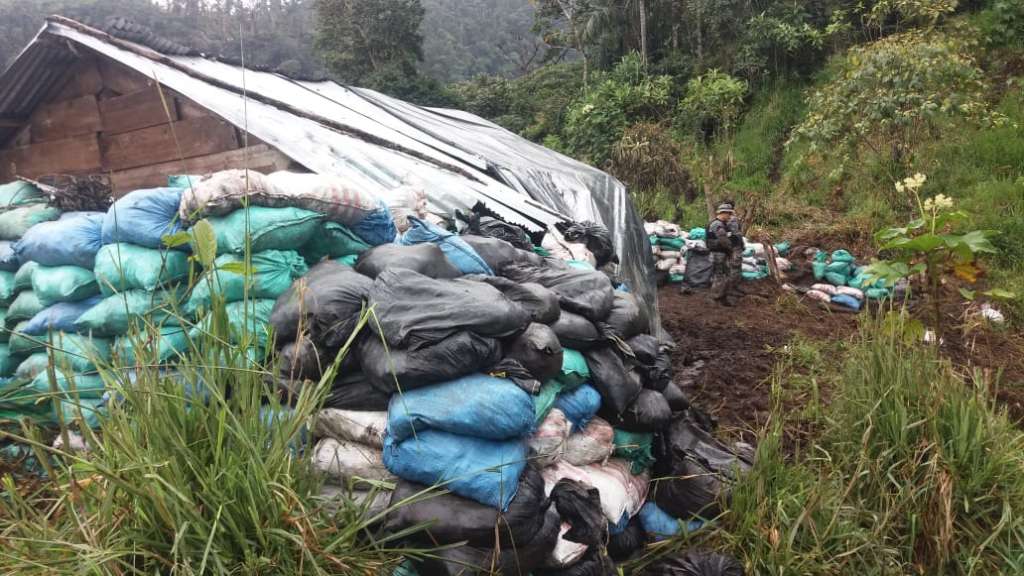 Detienen a 6 personas vinculadas a la minería ilegal en Buenos Aires, Imbabura