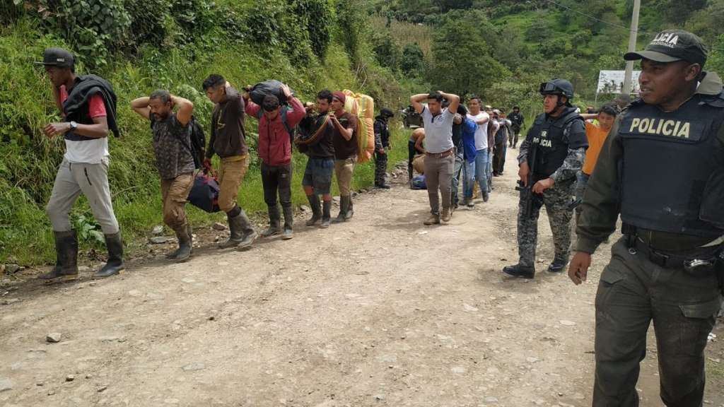 Piden intervención militar tras violencia en Imbabura