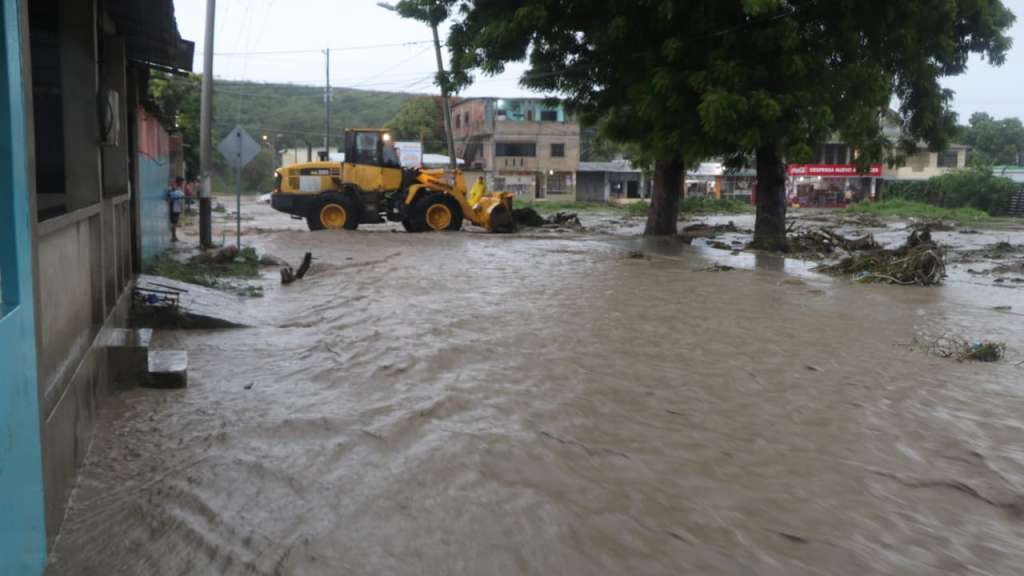 11 cantones de Manabí afectados por inundaciones